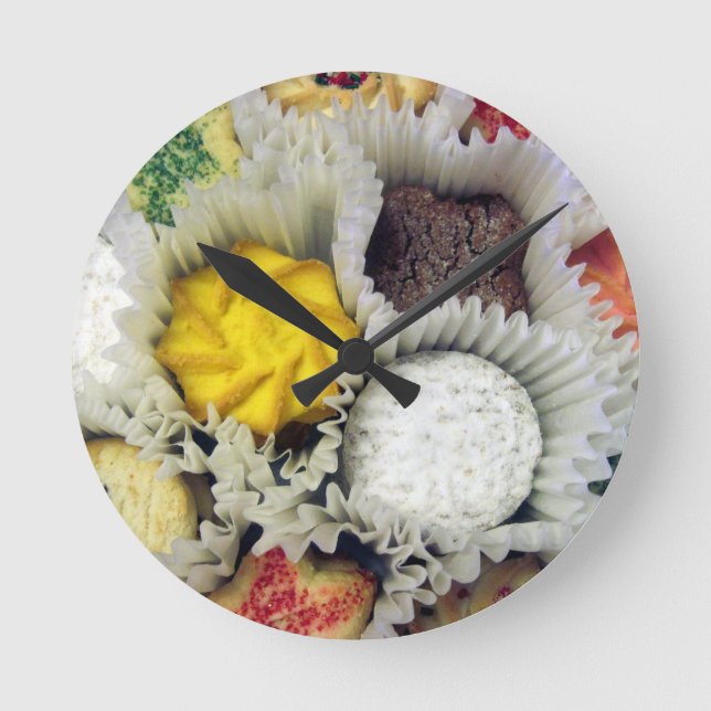 Delicious Cookies Round Clock (Front)