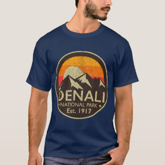 Denali National Park Alaska Retro Hiking Gift T-Shirt