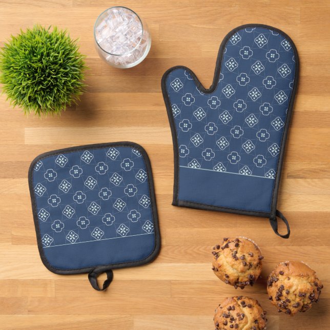 Denim Style Blue and Mint Flower Tiled Pattern Oven Mitt & Pot Holder Set (Top Down)