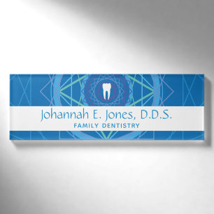 Dentist geographics name tag