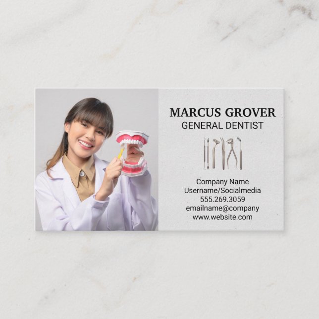 Dentist Professional | Dental Tools Business Card (Front)