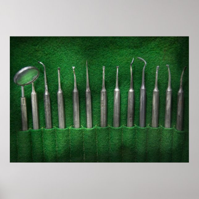Dentist - The kit Poster (Front)