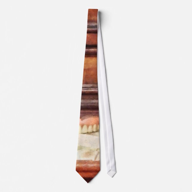 Dentures Tie (Front)