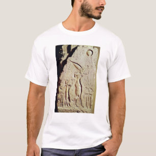 Depicting Amenophis IV, Nefertiti and Daughter T-Shirt