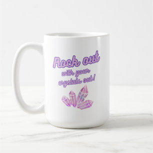 Déposez-Vous Avec Vos Cristaux Dans La Mug De Café