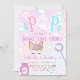 Des bulles éclatent par invitation d'anniversaire