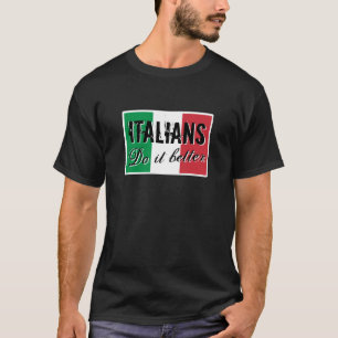 Des Italiens il améliorent des T-shirts pour les