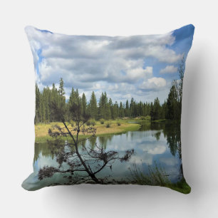 Deschutes River, OR Throw Pillow