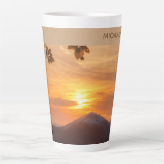 Design elegante e raffinato latte mug