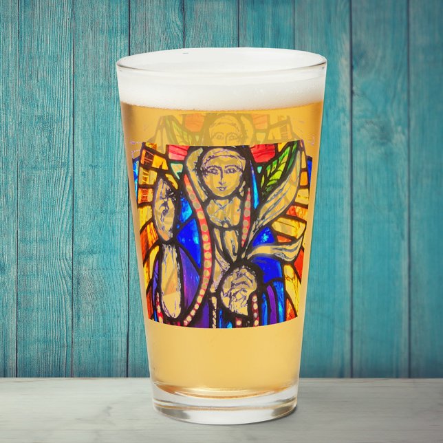 Design en verre tendu avec la figure religieuse. (Créateur téléchargé)
