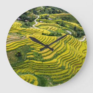 Designing Time: Artistic Clocks for Modern Homes