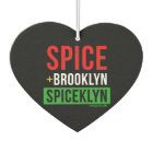 Cho quelques épices dessus