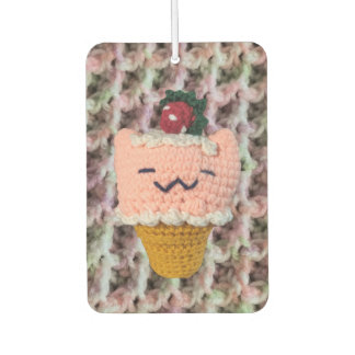 Désodorisant Pour Voiture Strawberries-N-Cream Ice Cream Cone Amigurumi Cat