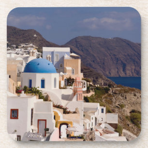 Dessous-de-verre Beau village d'Oia avec des bâtiments blancs