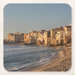 Dessous-de-verre Carré En Papier Cefalu, ville de bord de la mer en Sicile