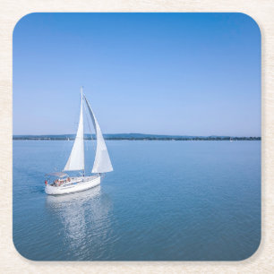 Dessous-de-verre Carré En Papier Eau   Yacht au lac Balaton en Hongrie