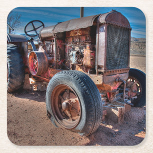 Dessous-de-verre Carré En Papier Fermes Tracteur d'antiquité rouillé