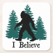 Je crois Bigfoot et arbres