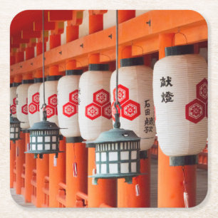 Dessous-de-verre Carré En Papier Lanternes à l'intérieur du sanctuaire Itsukushima