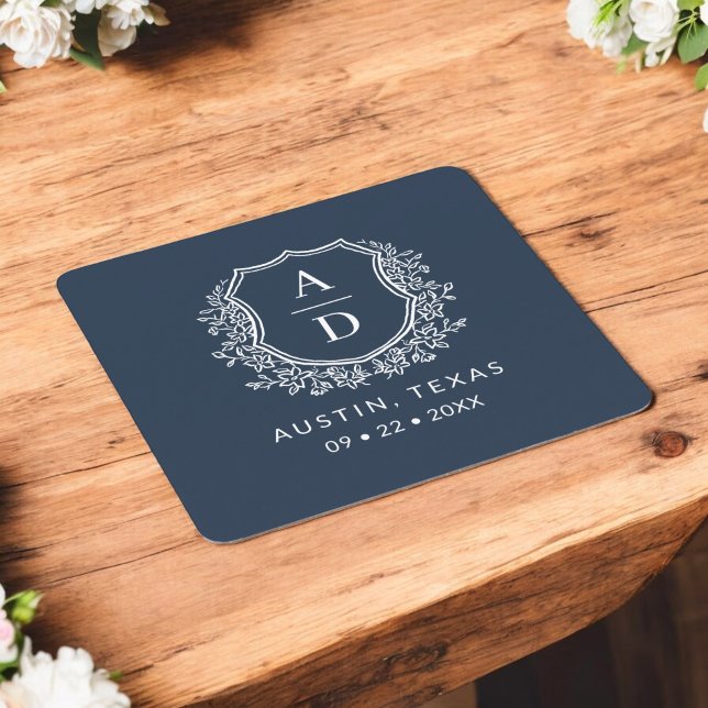 Dessous-de-verre Carré En Papier Marine Bleu Floral Monogramme Mariage Crest Modern (Créateur téléchargé)