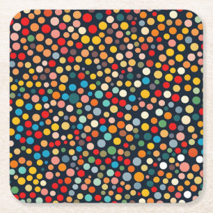 Dessous-de-verre Carré En Papier Pois colorés sur Arrière - plan foncé