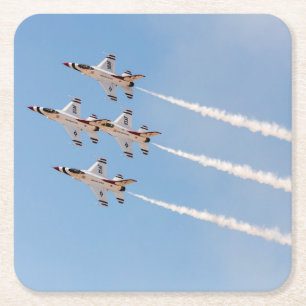 Dessous-de-verre Carré En Papier Quatre Thunderbirds F-16 volent dans la formation