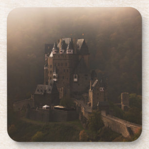 Dessous-de-verre Château d'Eltz de Burg dans le brouillard de mati