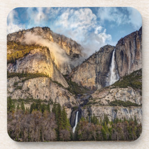 Dessous-de-verre Chute de Yosemite vue panoramique, Californie