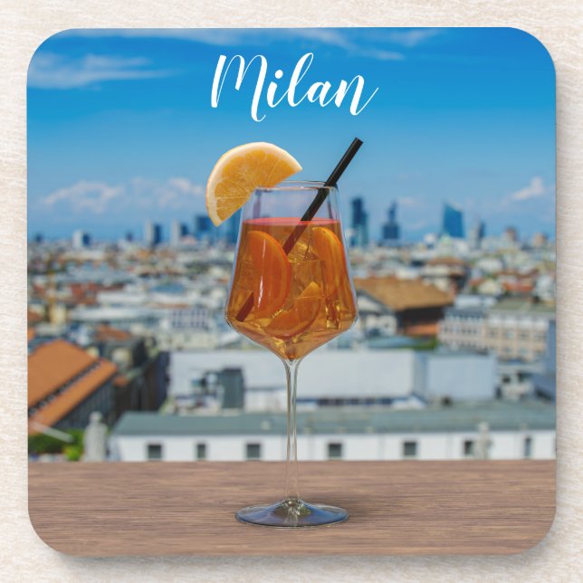 Dessous-de-verre Cocktail Spritz sur une table avec vue sur Milan (Devant)