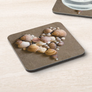 Dessous-de-verre Coeur de Valentine fait avec des coquilles