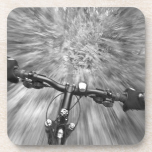 Dessous-de-verre Dévaler une section lisse de single track