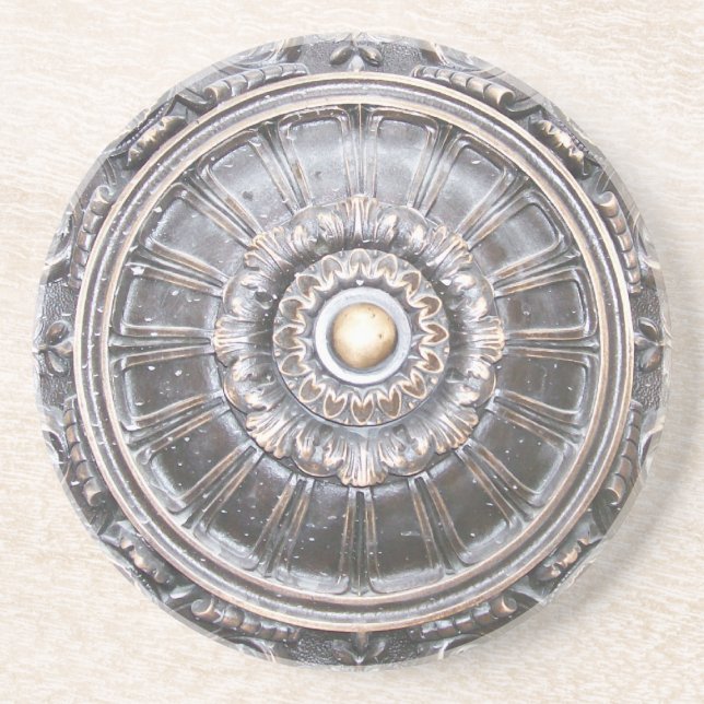 Dessous de verre en bronze gothiques de médaillon (Devant)