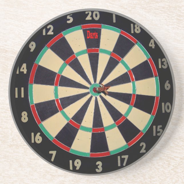 Dessous De Verre En Grès Dartboard avec une fléchette dans le Bullseye, (Devant)
