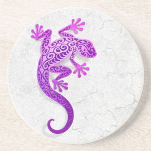 Dessous De Verre En Grès Gecko pourpre s'élevant sur un mur blanc