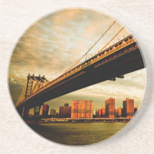 Dessous De Verre En Grès La vue de pont de Manhattan du côté de Brooklyn