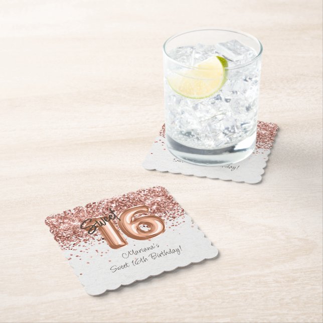 Dessous-de-verre En Papier Rose Gold Sweet 16e fête d'anniversaire (En situation)