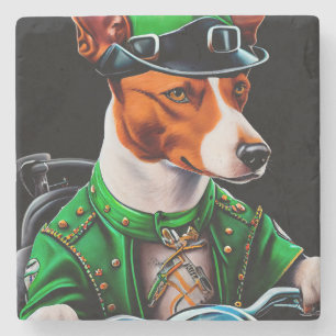 Dessous-de-verre En Pierre Basenji Chien conduisant vélo St. Patrick's Day