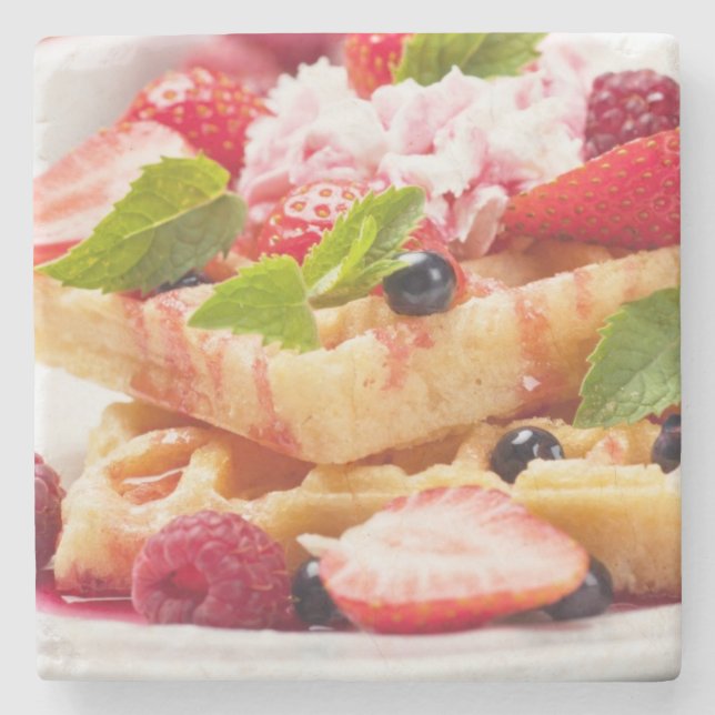 Dessous-de-verre En Pierre Gâteau de gaufre avec la baie fraîche (Devant)
