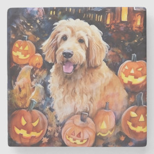 Dessous-de-verre En Pierre Halloween Goldendoodle avec la peur Citrouille