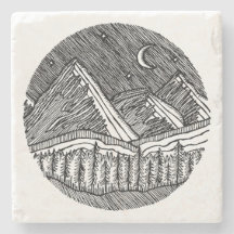 Paysage alpin rond dessiné à l'encre noire et blan