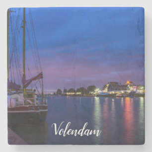 Dessous-de-verre En Pierre Port de Volendam illuminé la nuit