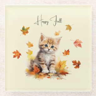 Dessous-de-verre En Verre Cute Orange Tabby Kitten dans les feuilles d'autom