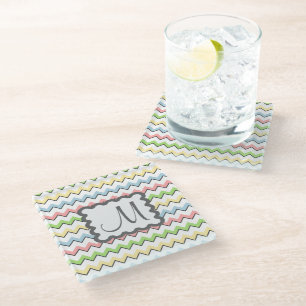 Dessous-de-verre En Verre Pastel Chevron avec Monogram de Shirley Taylor