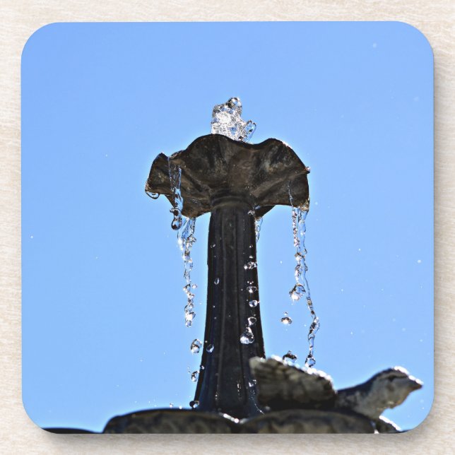 Dessous-de-verre Fontaine d'eau jusqu'au ciel avec gouttelettes d'e (Devant)