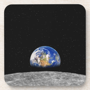 Dessous-de-verre La terre de planète se levant au-dessus de la lun
