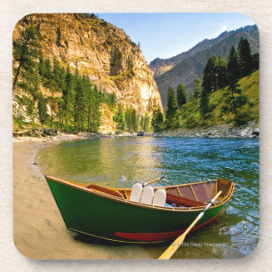 Dessous-de-verre L'IDAHO, bateau de pêche sur une plage sablonneus