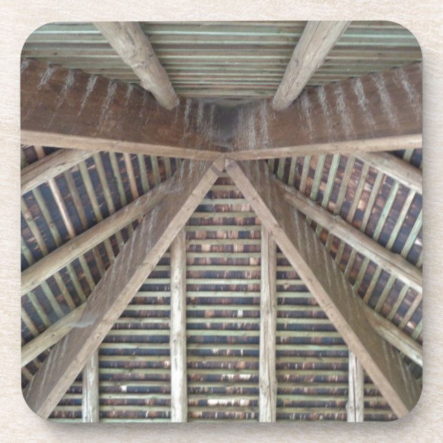 Dessous-de-verre L'intérieur d'un toit en bois (Devant)
