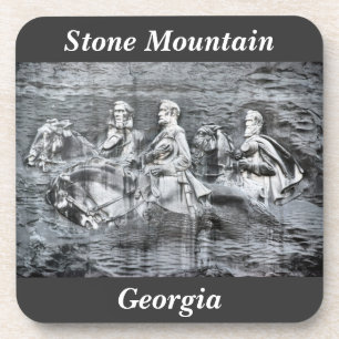Dessous-de-verre Monument en pierre de la Géorgie de montagne au