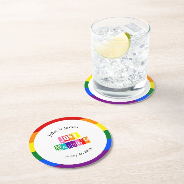 Dessous-de-verre Rond En Papier Couple gay marié Mariage LGBTQ (En situation)