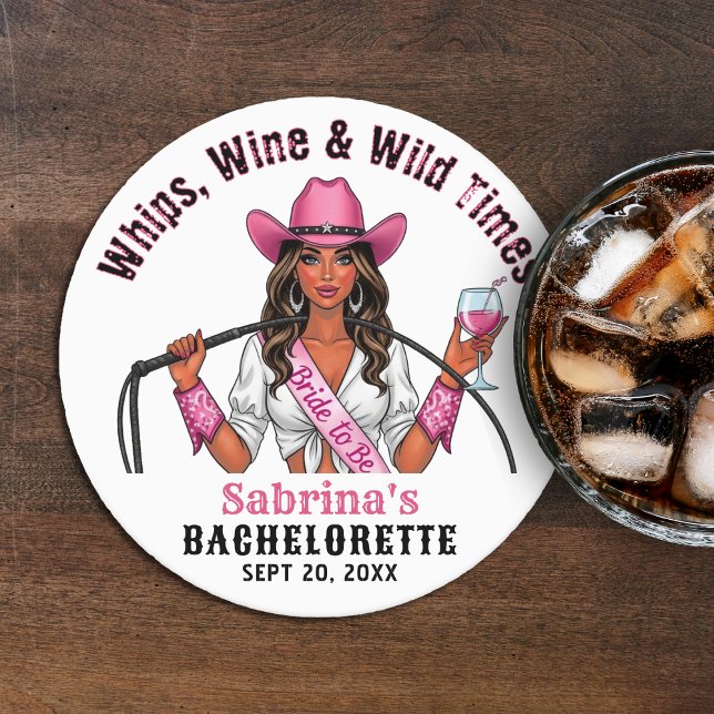 Dessous-de-verre Rond En Papier Fête de Fiançailles de Cowgirl Fouette Vin & Momen (Cowgirl Bachelorette Party Whips Wine & Wild Times Round Paper Coaster
)